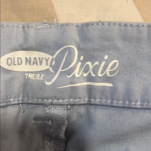 💚3/$13 Baby blue cropped Old Navy slacks - Picture 7 of 12